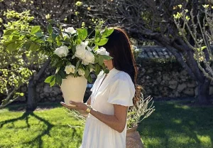 Весна Меган Маркл в белом