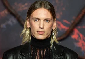 Новый трек Джейми Кэмпбелла Боуэра