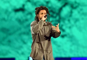 J. Cole высказался о скандале вокруг Drake и Kendrick