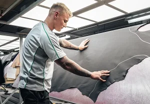 Автомобильные ассоциации: Bentley, Chevrolet и Nissan