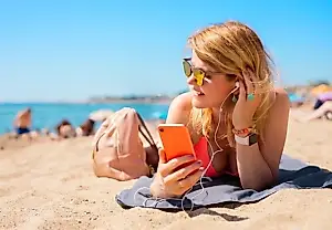 Эксперты дали советы: как уберечь смартфон от жары