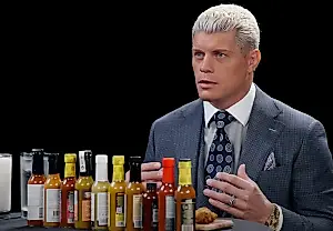 Трэвис Скотт продырявил ухо звезде WWE — но тот вовсе не обижен