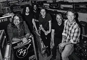 Foo Fighters обновили рекорд по хитам: «Asking for a Friend» снова на вершине