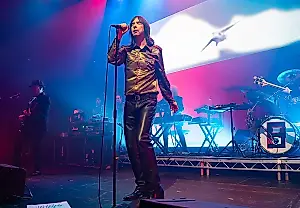 Primal Scream отменили концерт после обвинений в антисемитизме