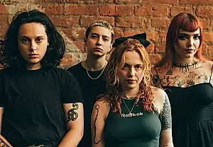 Witch Fever: dos meses sobre el escenario y ni un céntimo en el bolsillo