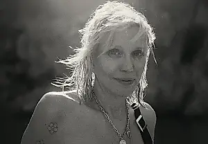 Courtney Love vuelve