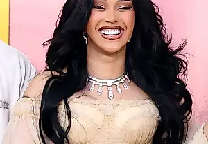 La manicura de Cardi B, difícil de llamar «cremosa»