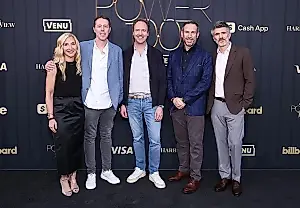 Еврокомиссия готова одобрить сделку UMG и Downtown