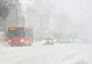 Cómo sobrevivir a una nevada al volante