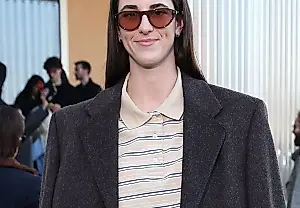 El debut deportivo de Caitlin Clark en el desfile de Prada