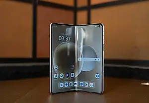 Motorola vuelve a jugar al lujo