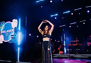 Melanie C interpretó los éxitos de las Spice Girls en Nochevieja en Sídney