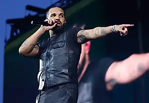 Acusan a Drake de inflar sus reproducciones con un casino ilegal en línea