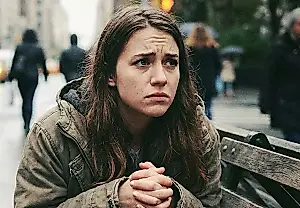 La ansiedad tira a la izquierda: cómo el miedo vuelve de izquierdas a la gente