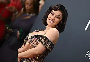 Cardi B снова на SNL: детали нового сезона шоу и звездные гости