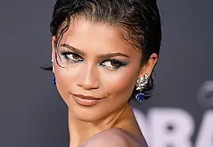 La sombra metálica de Zendaya