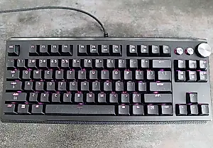 Razer pone a la venta un teclado por 500 dólares: lujo por el lujo