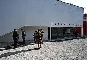 El artista contra el boicot