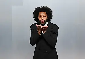 Jeremy O. Harris, en un podcast en directo