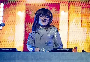 El hyperpop toma Coachella