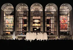 La Metropolitan Opera, al borde del abismo