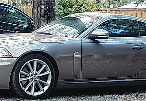Барганый британский зверь: Jaguar XKR 2011 — Aston Martin для бедных?