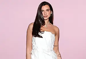 Dua Lipa demanda a Samsung: 15 millones de razones para el escándalo