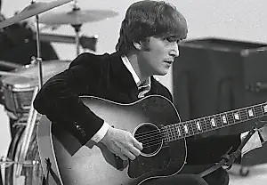 El piano de Lennon bate un récord