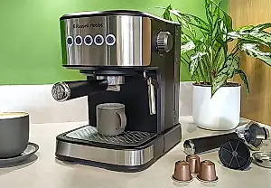 Кофеварка Russell Hobbs: маленькая, да с сюрпризом