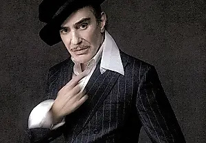 Zara lanza un archivo con una actualización de Galliano