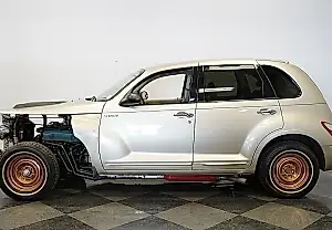 Ретро-мутант PT Cruiser