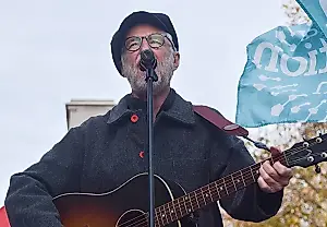Marcha contra el odio: Billy Bragg y medio millón de voces