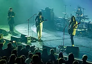Warpaint открывают Meltdown от Гарри Стайлса: первый концерт за два года
