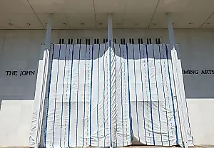 Трампа окончательно стерли с фасада Kennedy Center