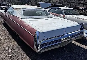 Imperial LeBaron de 1969: un acorazado sobre ruedas