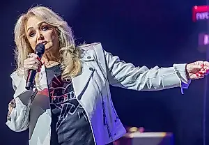 Бонни Тайлер вышла из комы, но остается тяжело больной