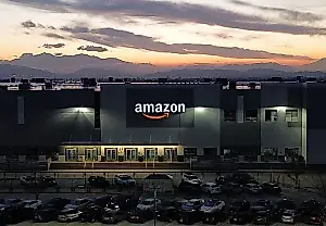 Amazon расследует собственных инженеров за критику
