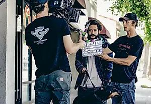 Nos endeudamos y rodamos una película: la historia de «Rescued»