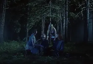 Рецензия: «Camp» — магия, вина и женское братство в канадском лесу