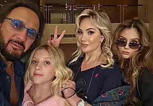 Stas Mijáilov se ha convertido en abuelo: raíces griegas y una gran familia