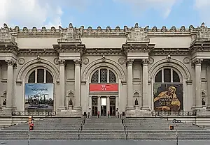 Retiran antiguos artefactos del Museo Metropolitano de Arte