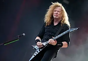 Дейв Мастейн обозвал журналиста на концерте Megadeth и прошёлся по Metallica.