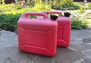 ¿Harás estallar el depósito? Cómo no destrozar el coche con gasolina almacenada en casa
