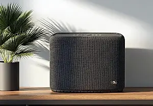 Audio Pro desafía a Sonos y Bose con un nuevo altavoz Wi-Fi: autonomía, resistencia al agua y portabilidad