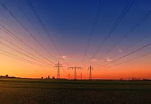 La inteligencia artificial se queda sin electricidad: los centros de datos frente a las redes eléctricas