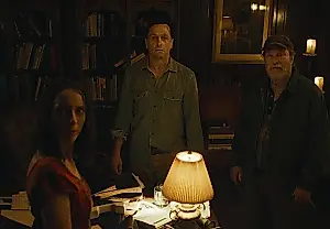 Почему успех сериалов Hacks и Widow’s Bay перевернул предсказуемую гонку за Эмми?