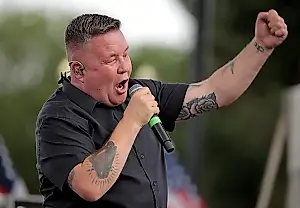 Dropkick Murphys сделали заглавную тему для сериала о бандитах «The Westies»