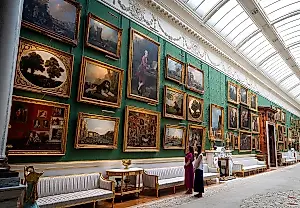 Buckingham Palace Shocks with Salon-Style Hang