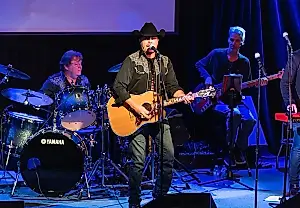 John Rich, enviado especial para los propietarios de tierras de EE. UU.