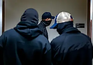 ICE: вооружённые клоуны или жертвы абсурда?